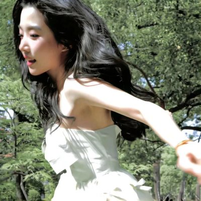 我和他都是新郎。